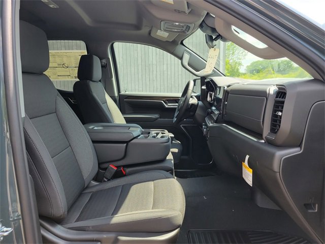 2026 Chevrolet Silverado 1500 LT photo 18