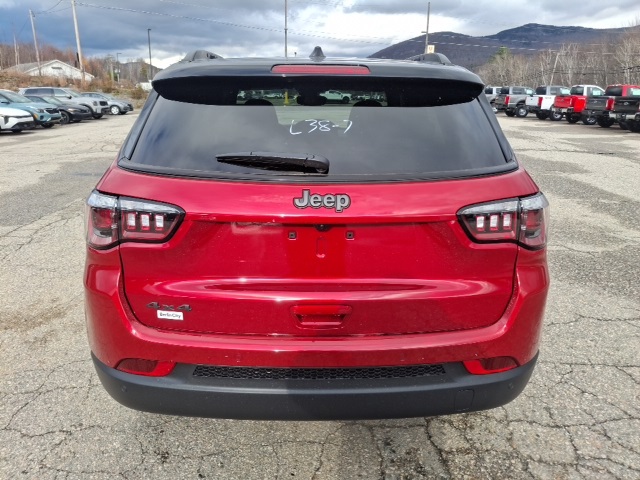 2026 Jeep Compass Limited photo 4