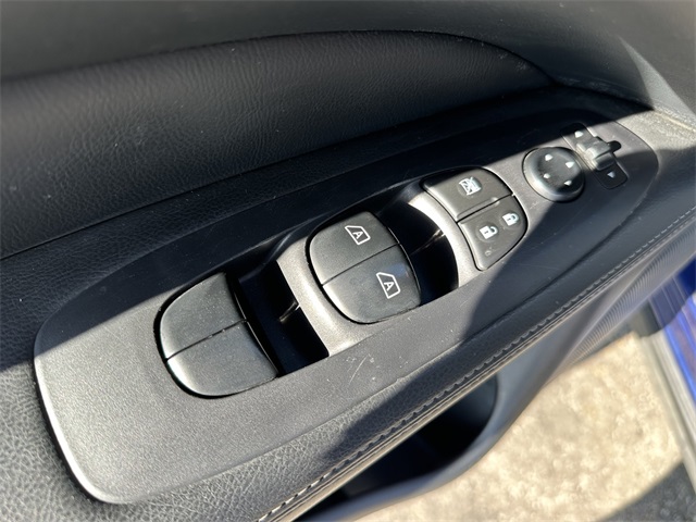 2020 Nissan Pathfinder SL photo 35