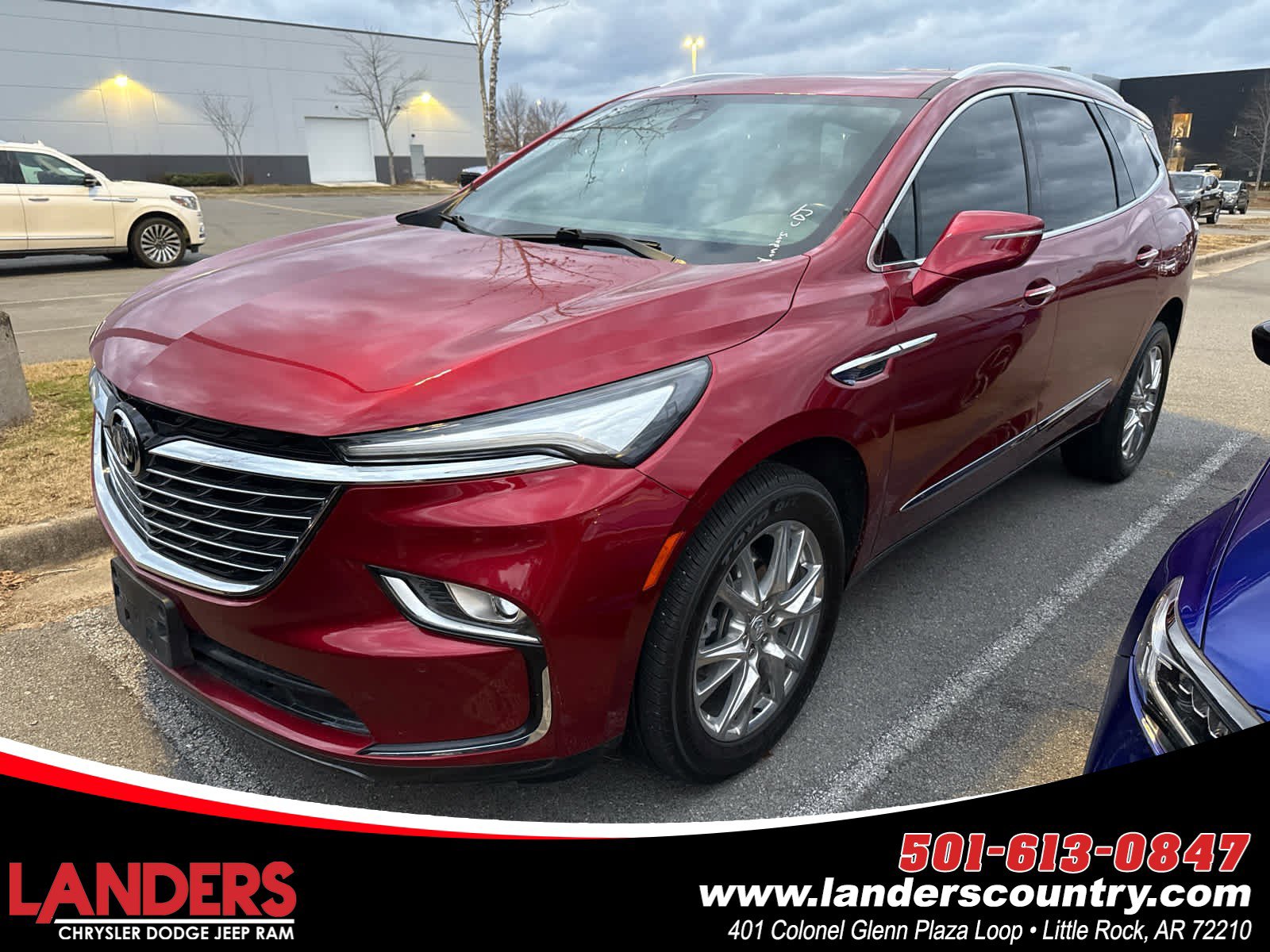 2023 Buick Enclave Essence's photo