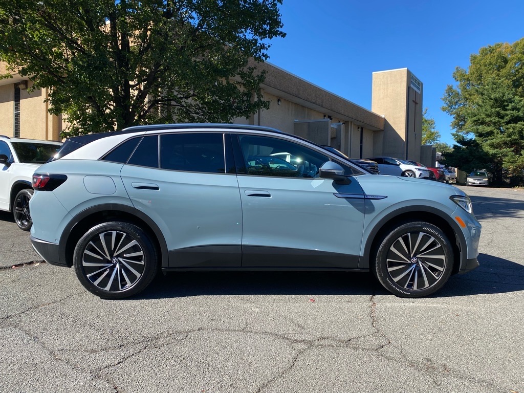 Used 2023 Volkswagen ID.4 PRO S PLUS with VIN 1V2JNPE84PC055717 for sale in Alexandria, VA