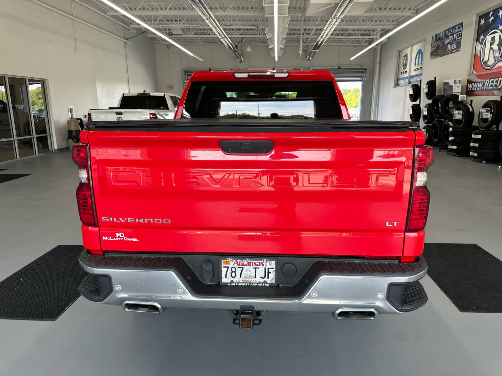 2020 Chevrolet Silverado LT photo 6