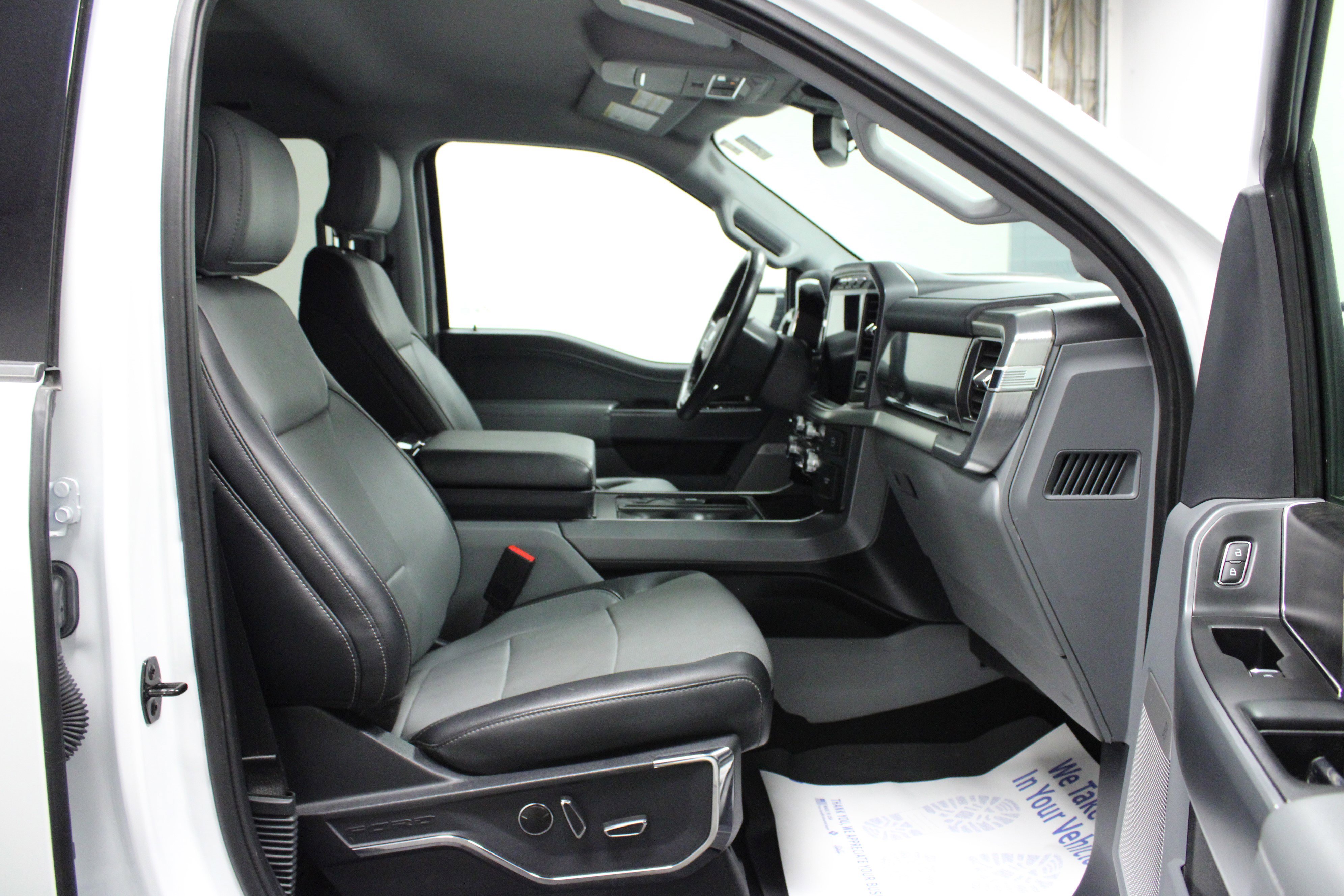 2022 Ford F-150 Lariat photo 14