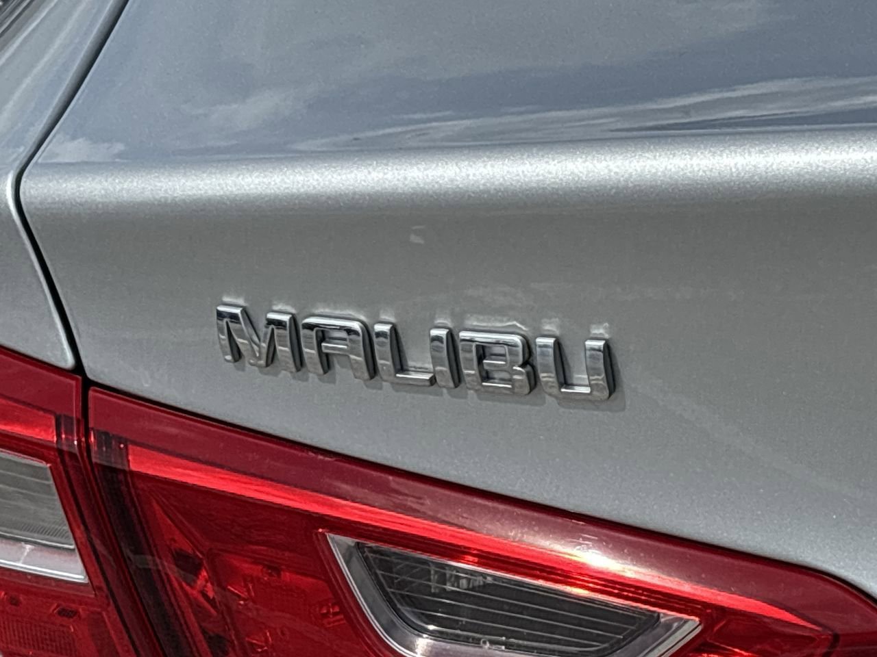 2020 Chevrolet Malibu LS photo 8