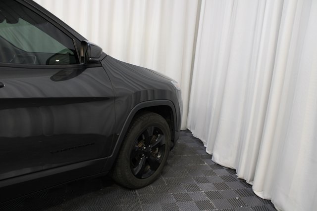 2017 Jeep Cherokee Limited photo 21