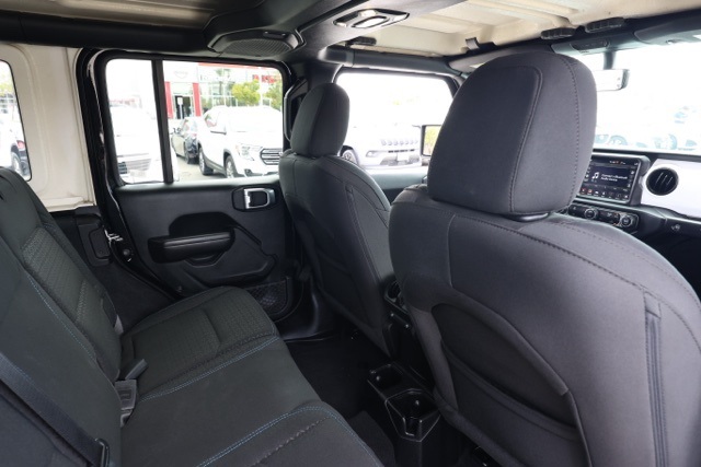 2021 Jeep Wrangler Unlimited Islander photo 16