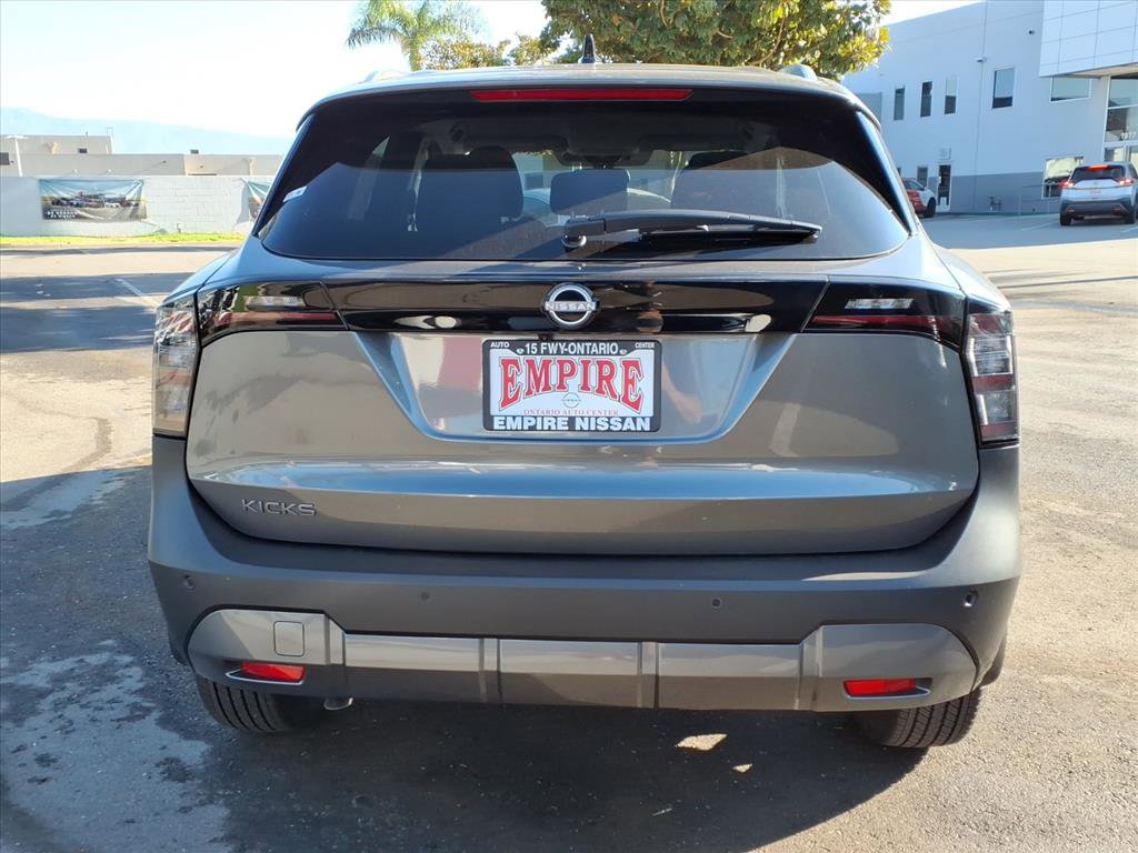 2026 Nissan Kicks SV photo 4
