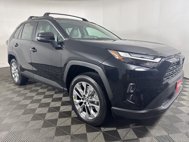 2025 Toyota RAV4 XLE Premium's photo