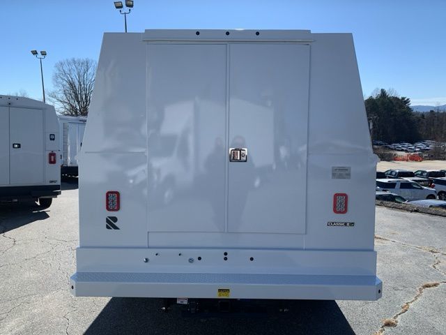 2024 Ford F-350 XL photo 4
