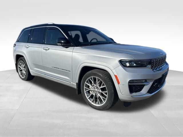 2023 Jeep Grand Cherokee Summit photo 2