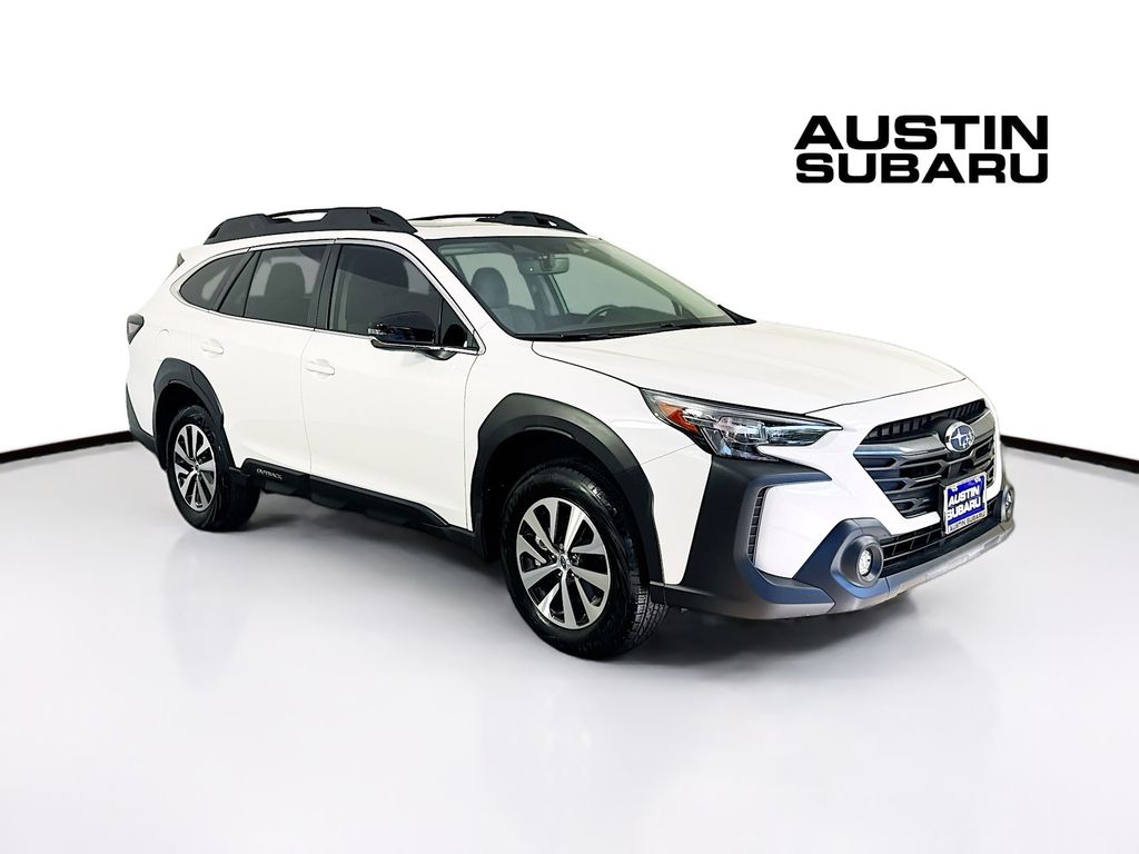2025 Subaru Outback Premium's photo