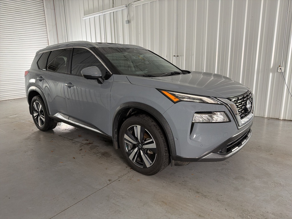 2022 Nissan Rogue SL
