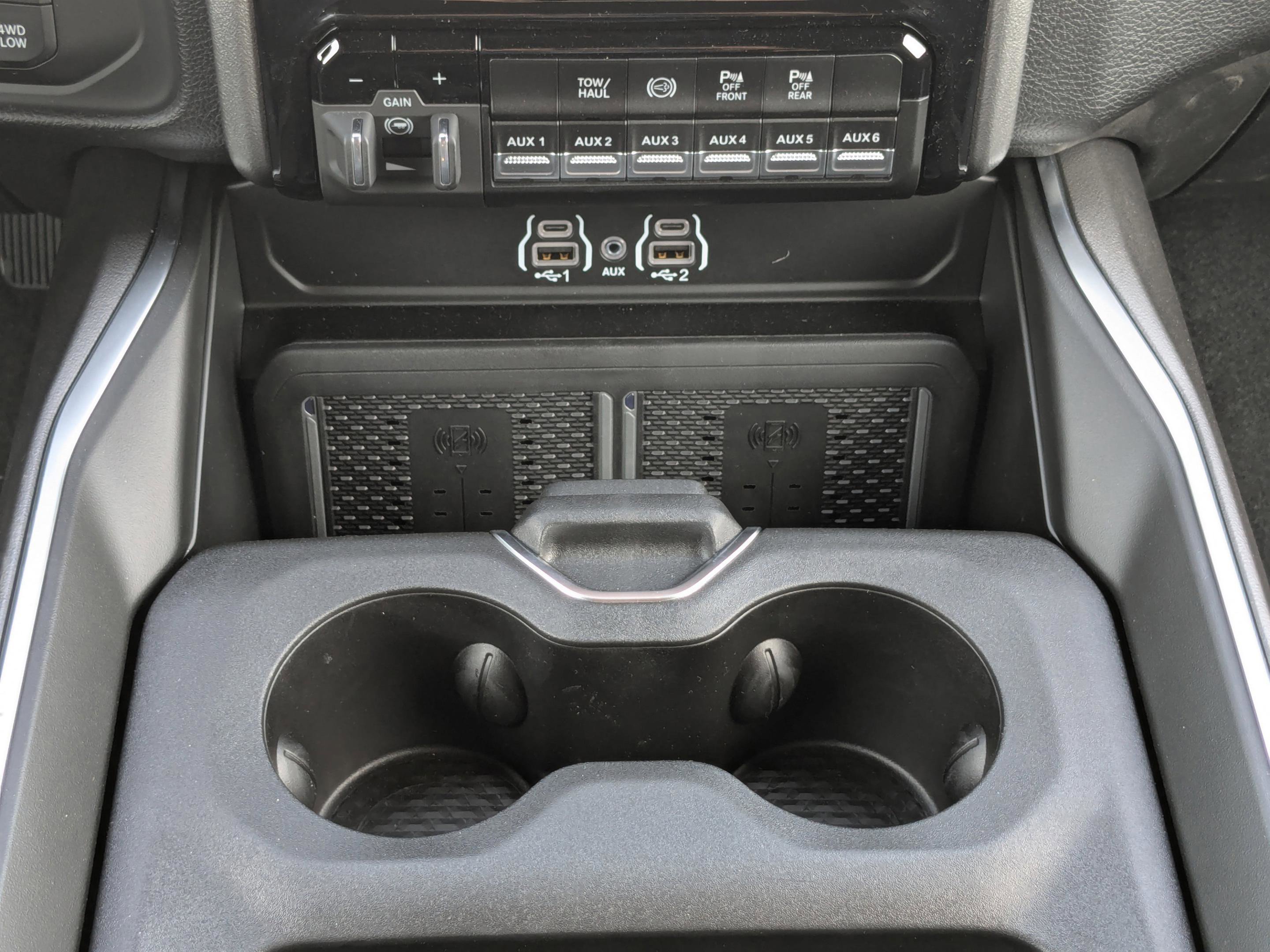 2025 Ram 2500 Big Horn photo 16