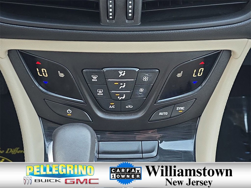 2017 Buick Envision Essence photo 10