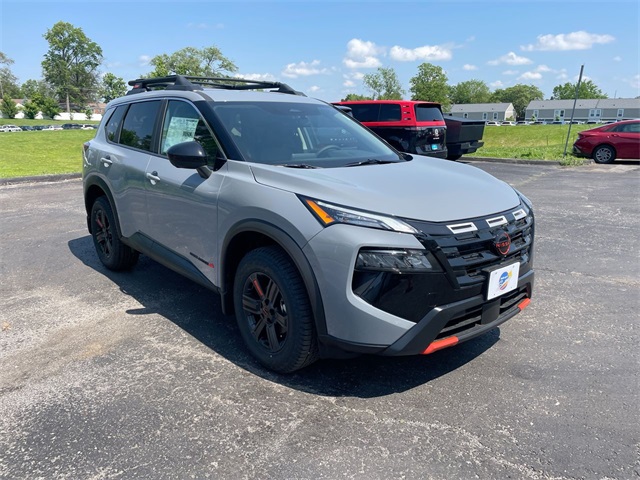 2025 Nissan Rogue SV photo 15