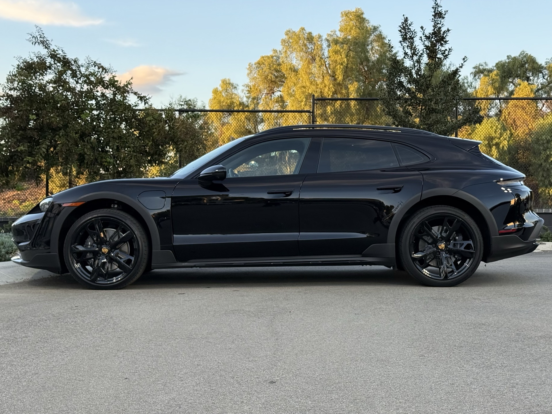 Used 2023 Porsche Taycan Base with VIN WP0BA2Y18PSA60642 for sale in Los Angeles, CA