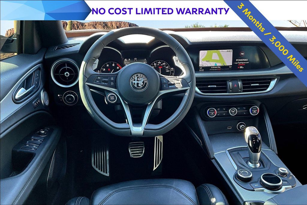 2019 Alfa Romeo Stelvio Ti Sport photo 4