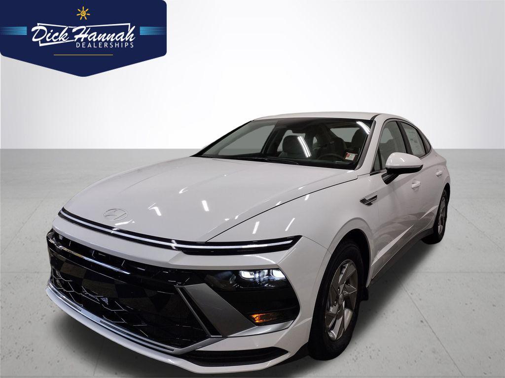 2026 Hyundai Sonata SE's photo