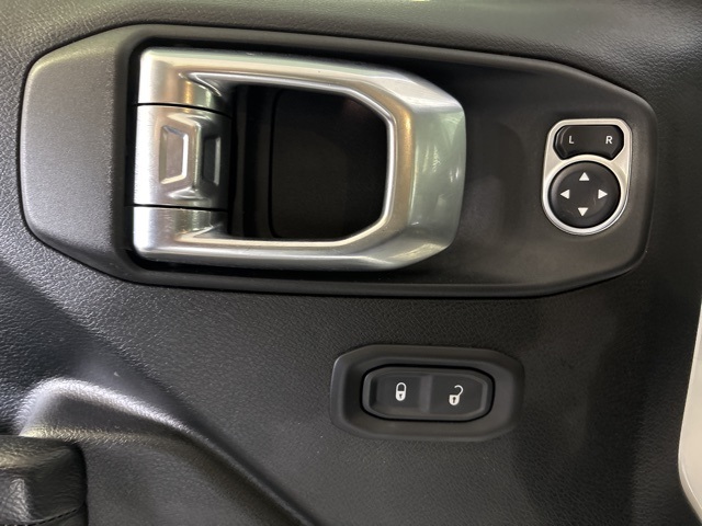2020 Jeep Gladiator Sport S photo 10