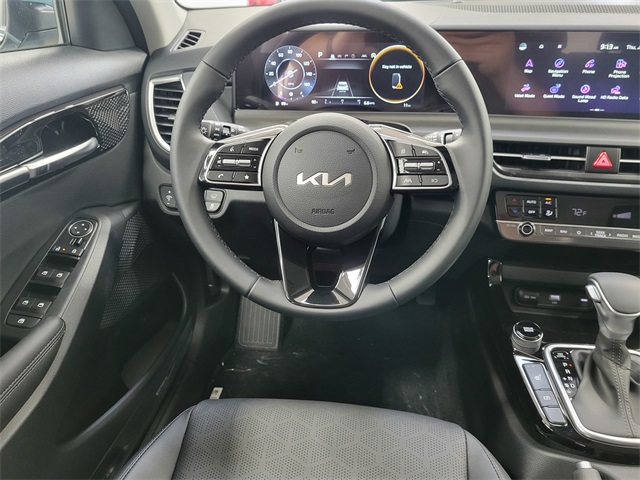 2026 Kia Seltos EX photo 22