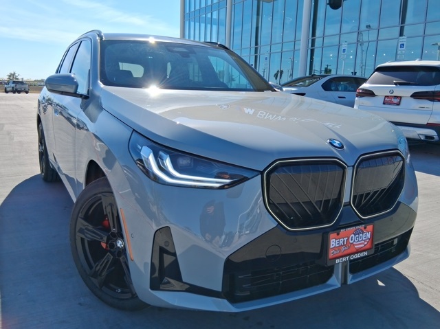 2026 BMW X3 30's photo