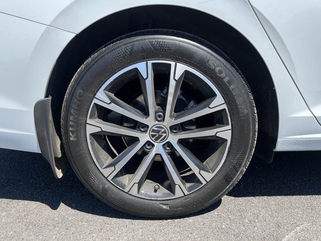 2023 Volkswagen Jetta 1.5T Sport photo 7