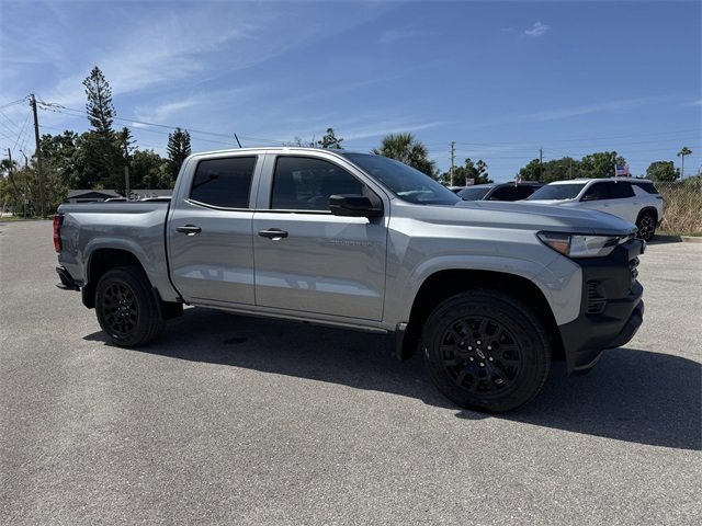2025 Chevrolet Colorado LT photo 3