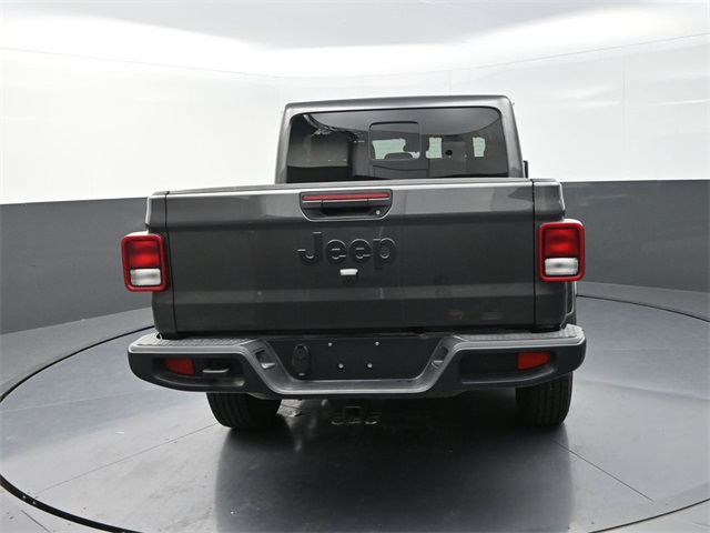 2025 Jeep Gladiator Sport S photo 4