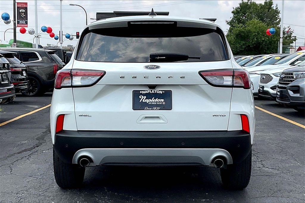 2022 Ford Escape SEL photo 3