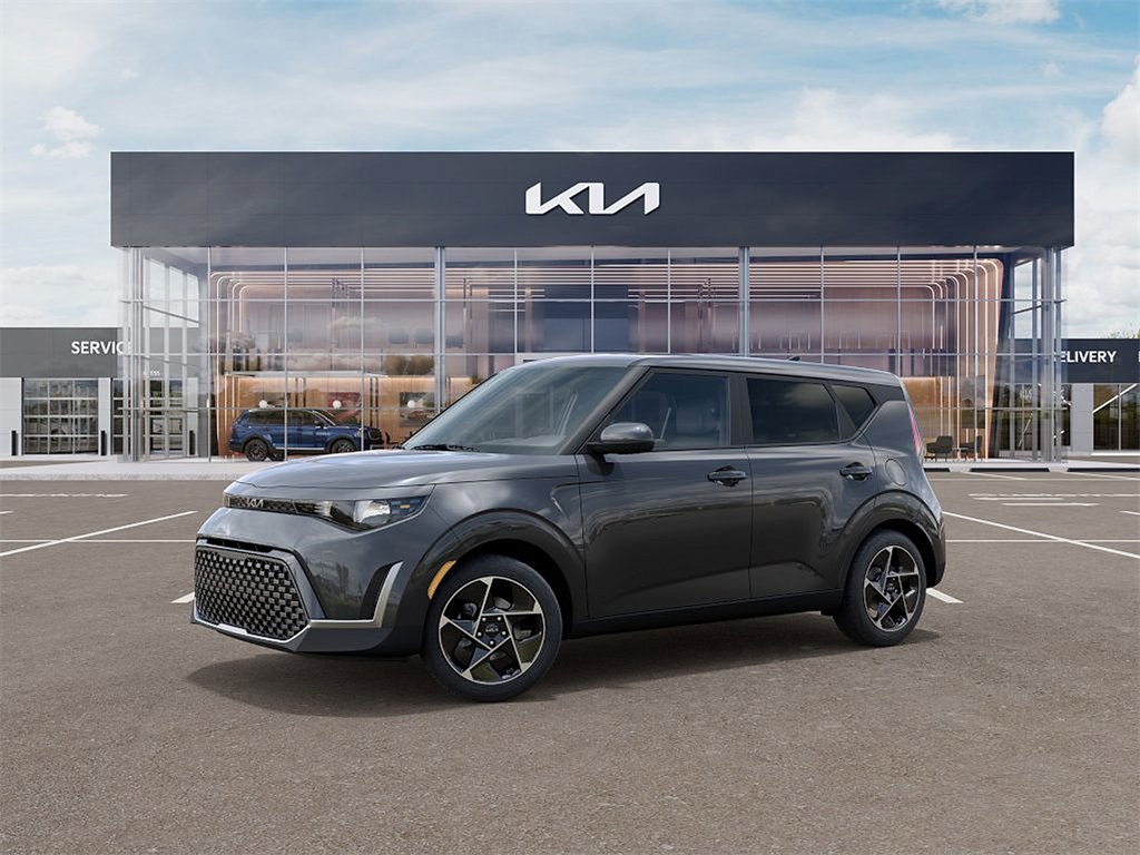 2025 Kia Soul EX photo 2