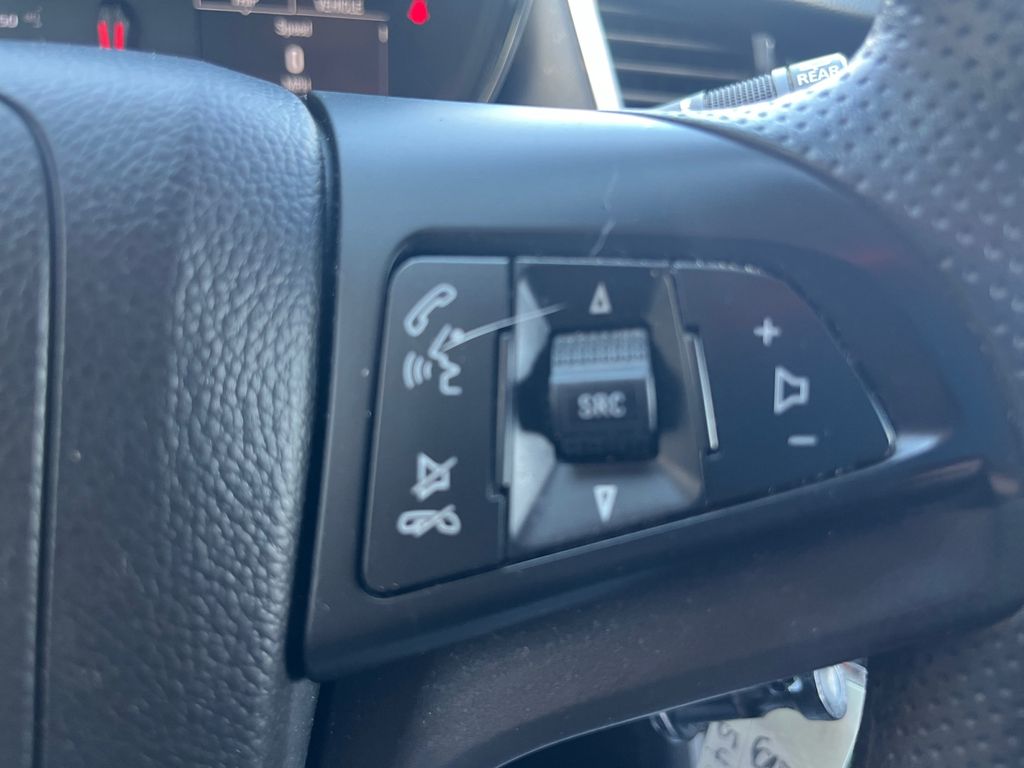 2022 Chevrolet Trax LS photo 26