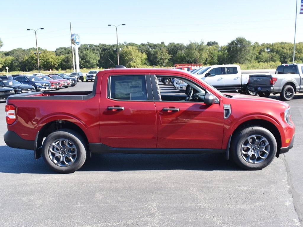 2025 Ford Maverick XLT photo 9