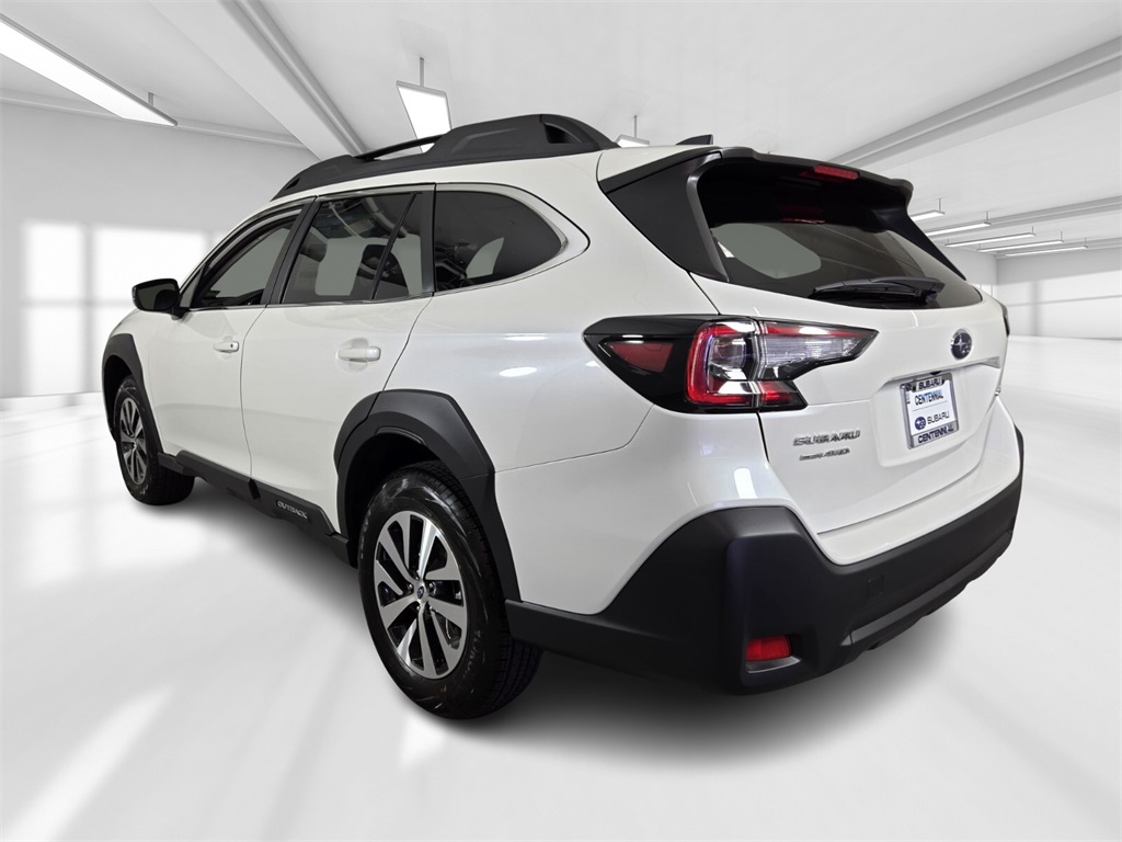 2025 Subaru Outback Premium photo 3
