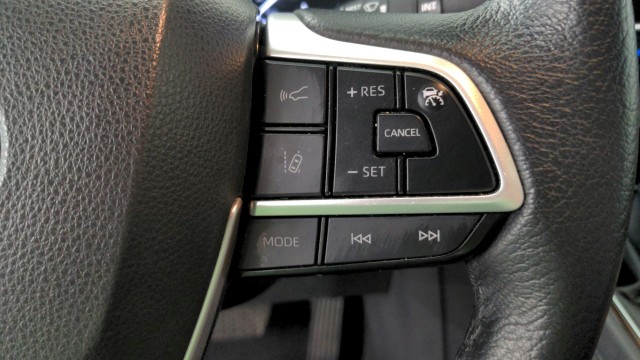 Used 2024 SILVER Toyota XLE image 14