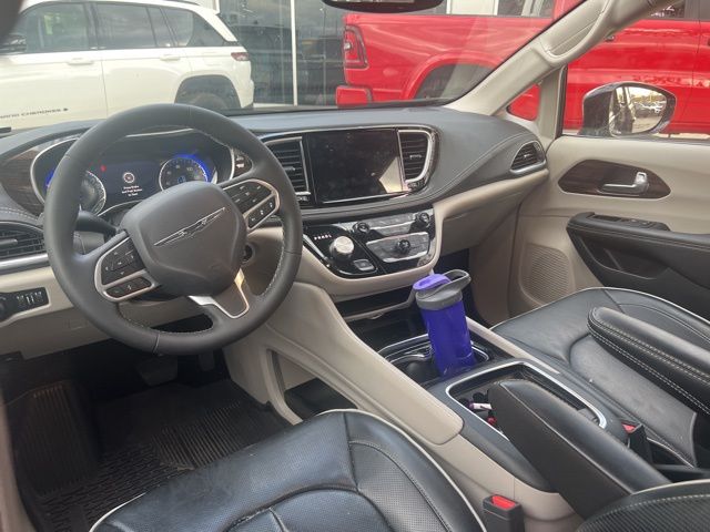 2023 Chrysler Pacifica Limited photo 4