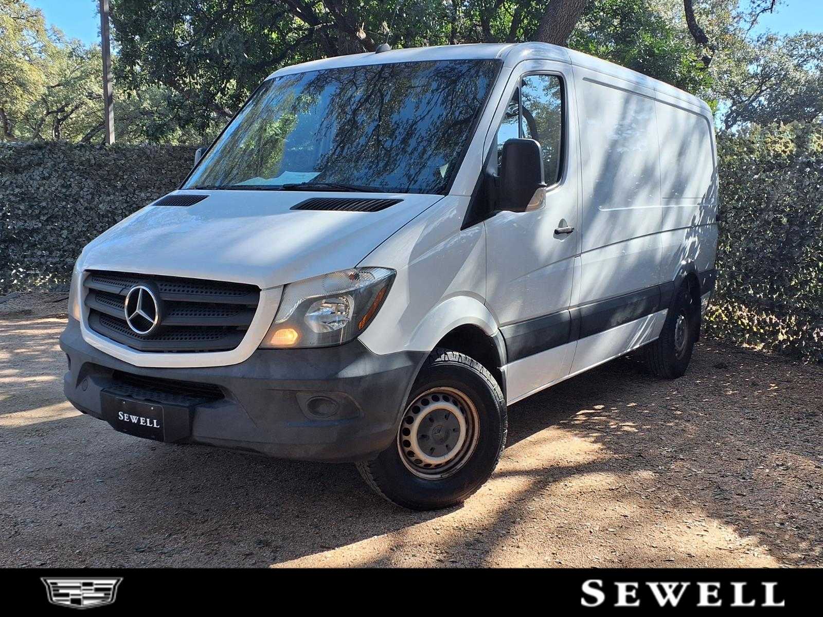 2015 Mercedes-Benz Sprinter Cargo Van Base