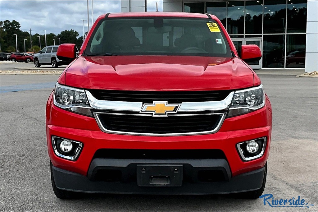 2019 Chevrolet Colorado LT photo 2