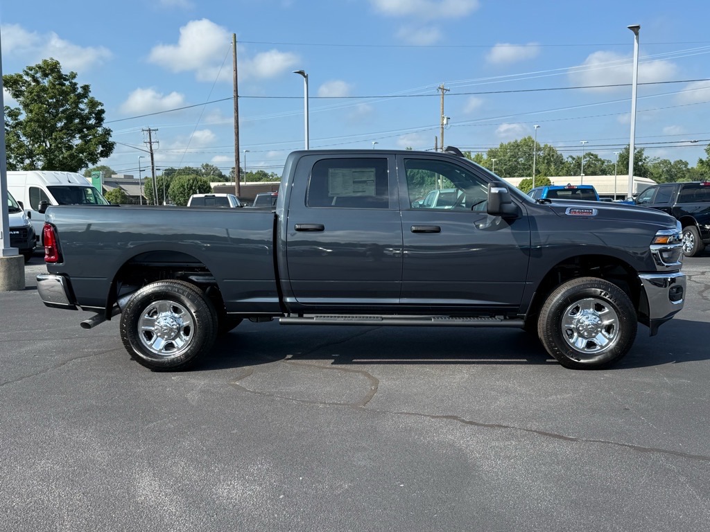 2025 Ram 2500 Tradesman photo 2