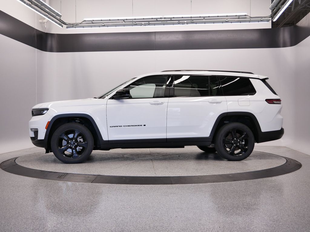 Used 2022 Jeep Grand Cherokee L Limited with VIN 1C4RJKBG6N8537197 for sale in Coon Rapids, Minnesota