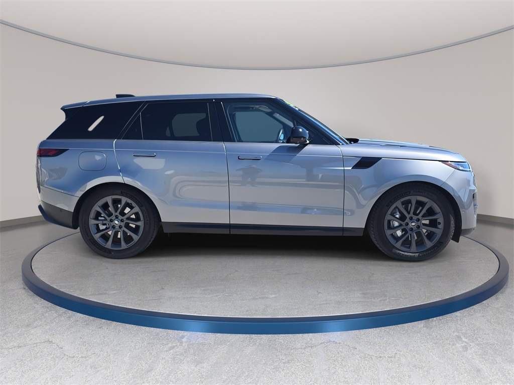 2023 Land Rover Range Rover Sport SE photo 2