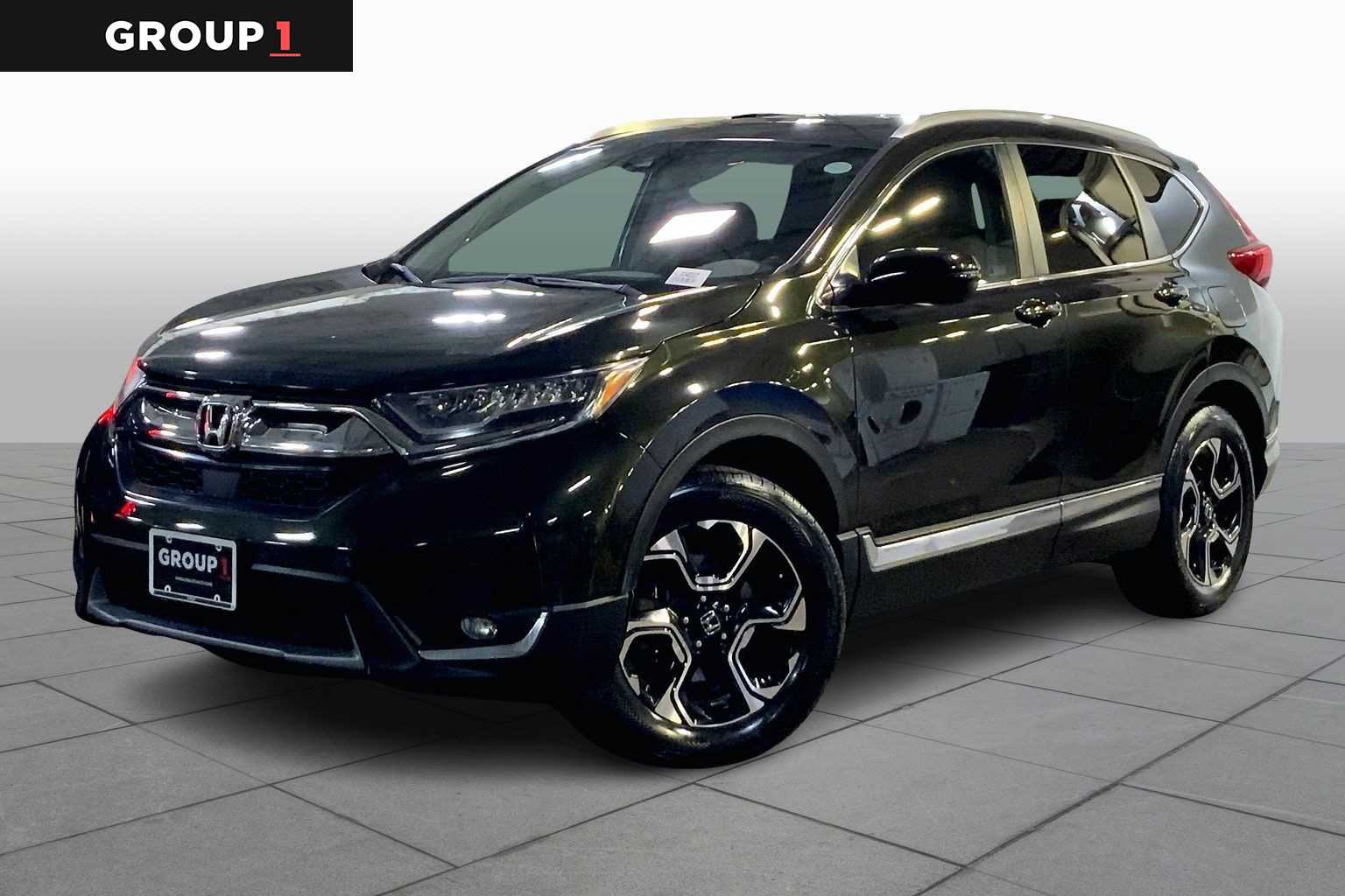 2017 Honda CR-V Touring's photo