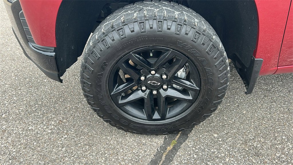 2019 Chevrolet Silverado 1500 Custom Trail Boss photo 11
