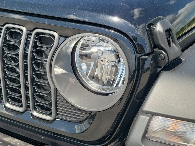 2025 Jeep Gladiator Sport photo 16