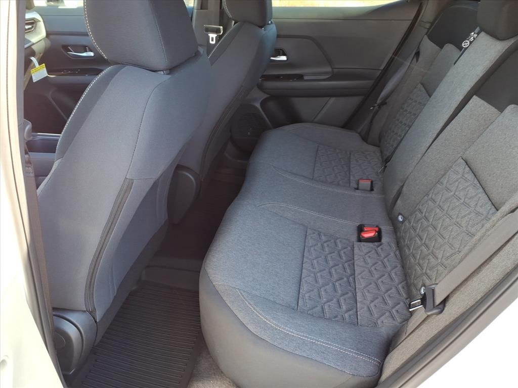 2026 Nissan Kicks SV photo 4