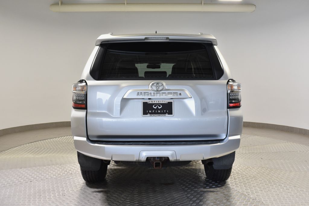 2016 Toyota 4Runner SR5 Premium photo 4