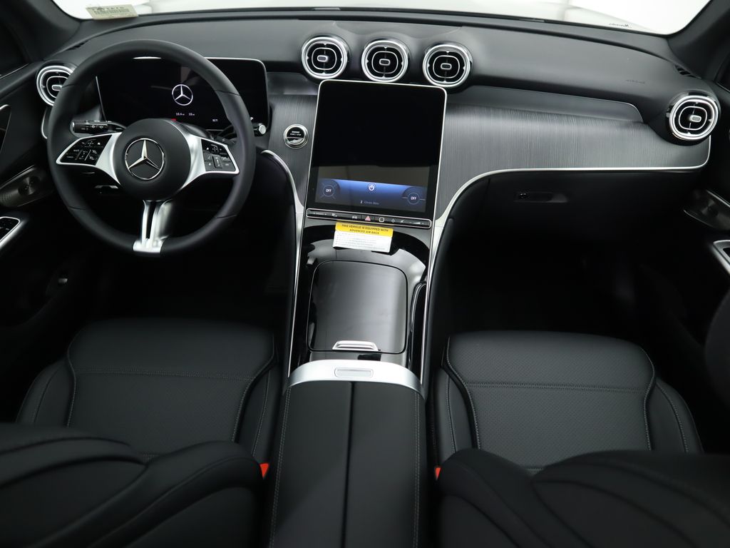 2026 Mercedes Benz GLC 300 photo 10