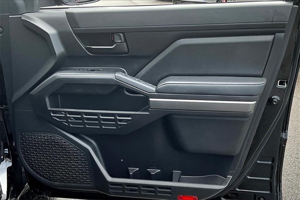 2024 Toyota Tacoma SR5 photo 26