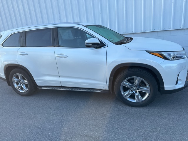 2019 Toyota Highlander Limited Platinum photo 4