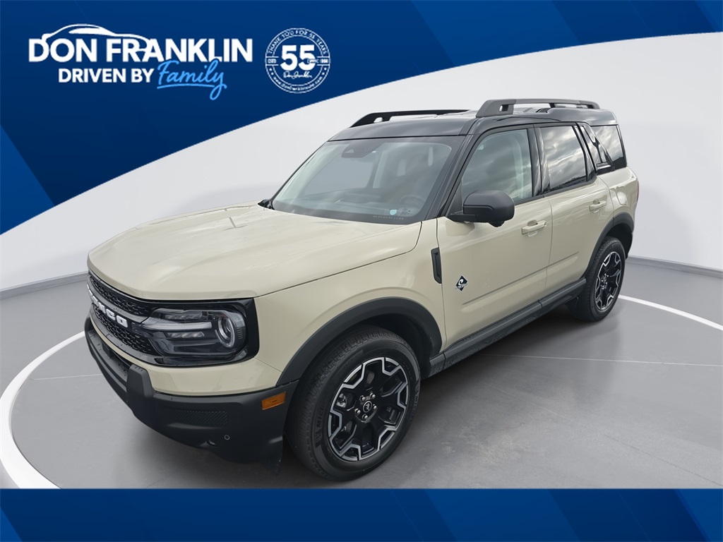 2025 Ford Bronco Sport Outer Banks's photo