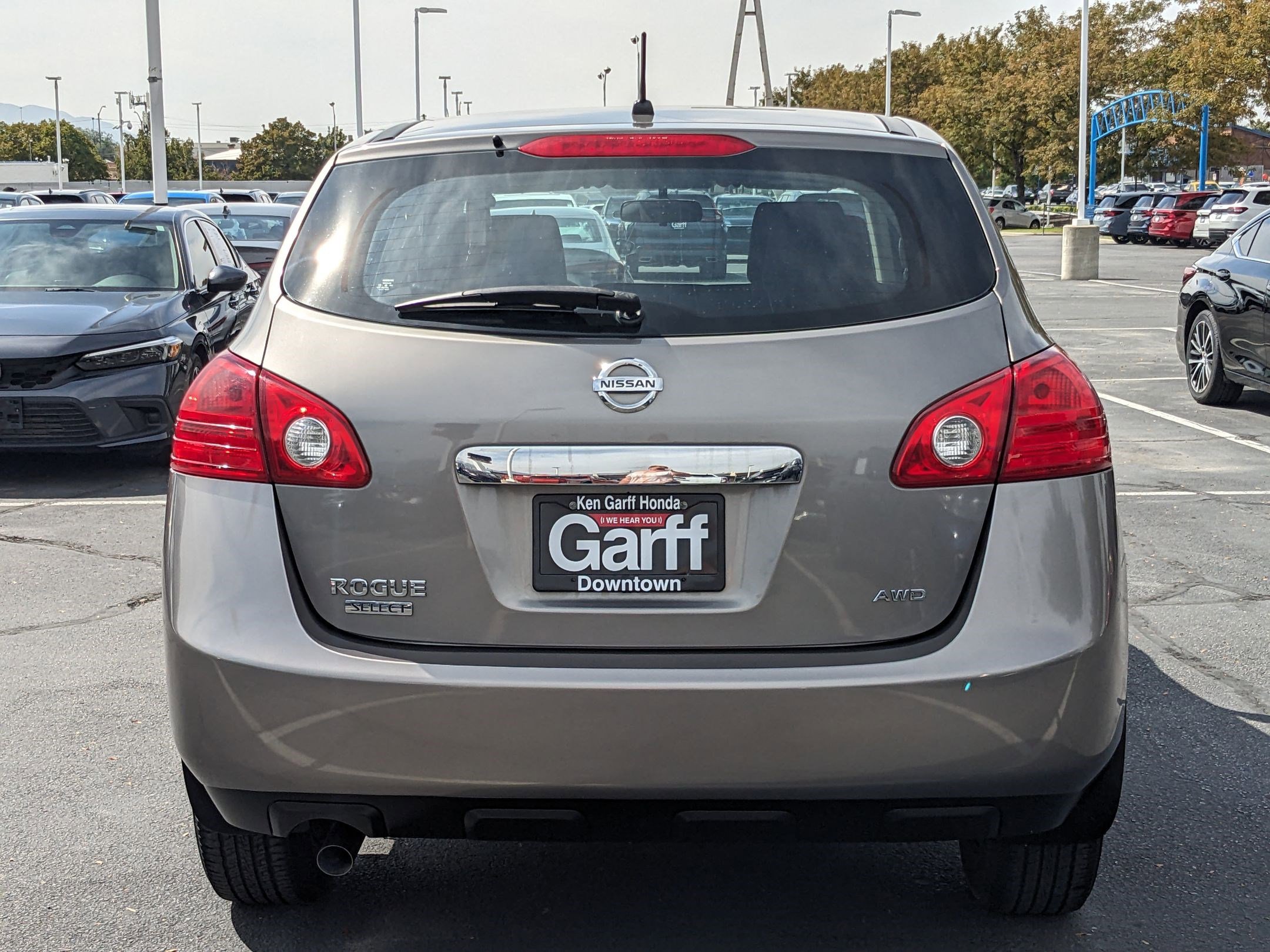 2014 Nissan Rogue Select S photo 4
